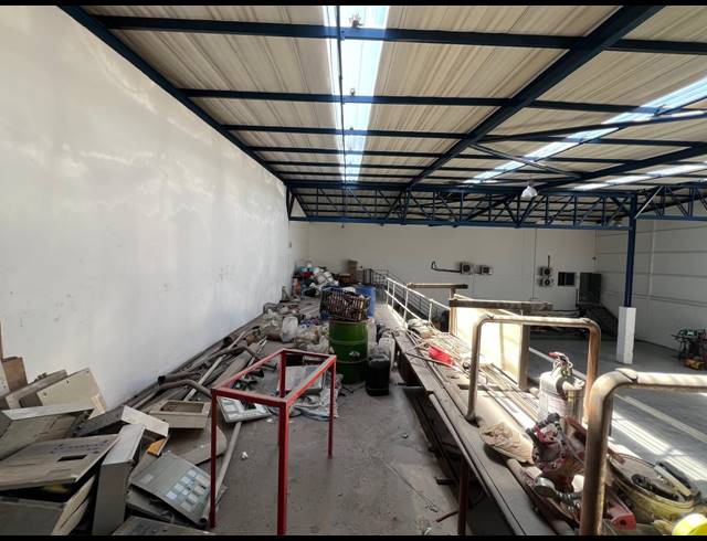 1,093M² WAREHOUSE TO LET IN STRIJDOMPARK